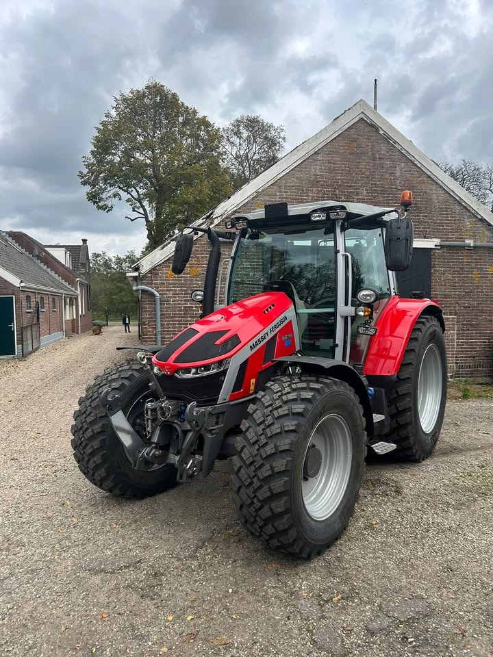  Prachtige Massey Ferguson 5s125