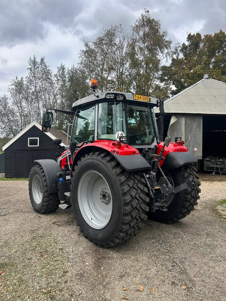 Prachtige Massey Ferguson 5s125